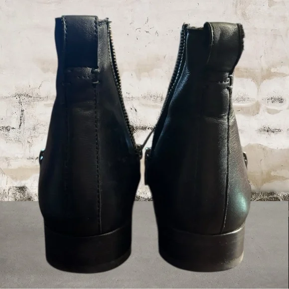 Frye Carly Leather Zip Chelsea Booties Black Size 9.5 - Picture 5 of 9